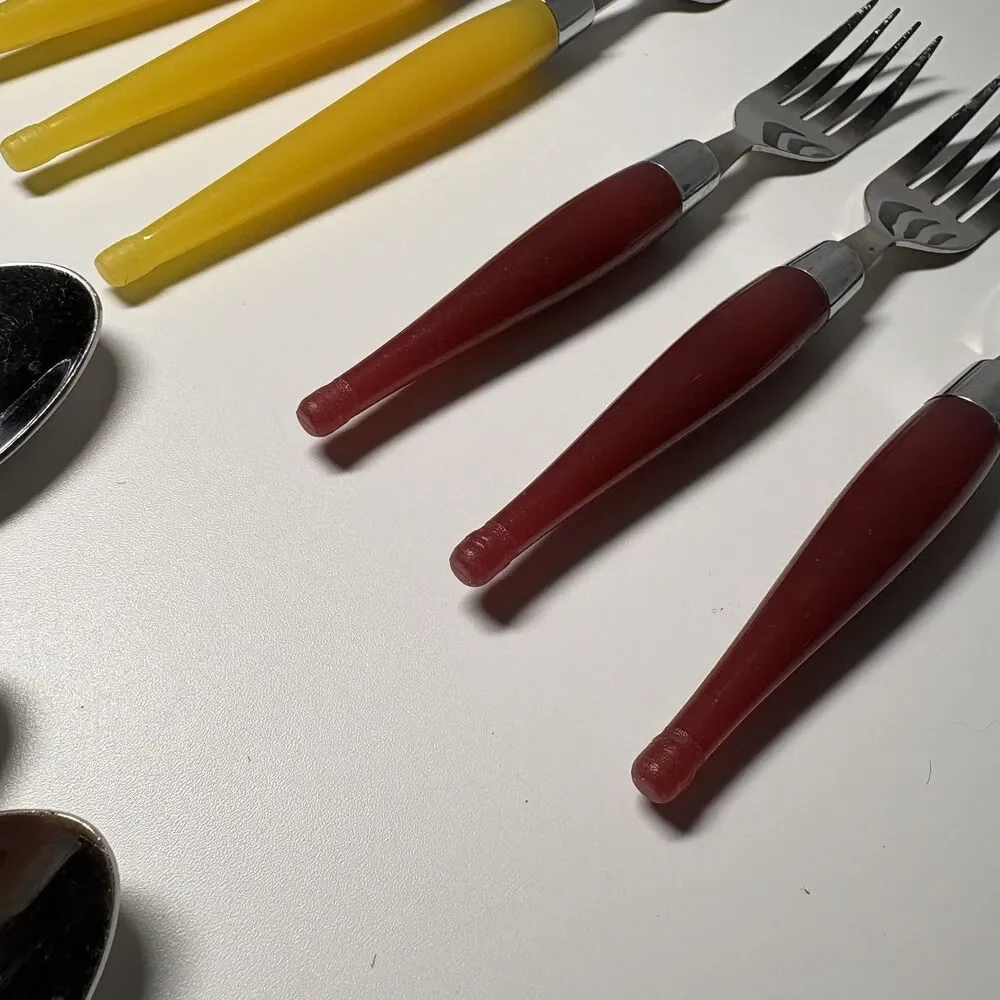 Vintage Retro Cambridge Stainless Flatware, Multi Color Lucite Handles 20-piece